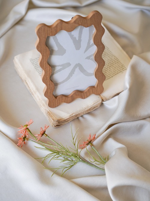 〈即納アイテム〉ウッドウェーブ・フォトフレーム