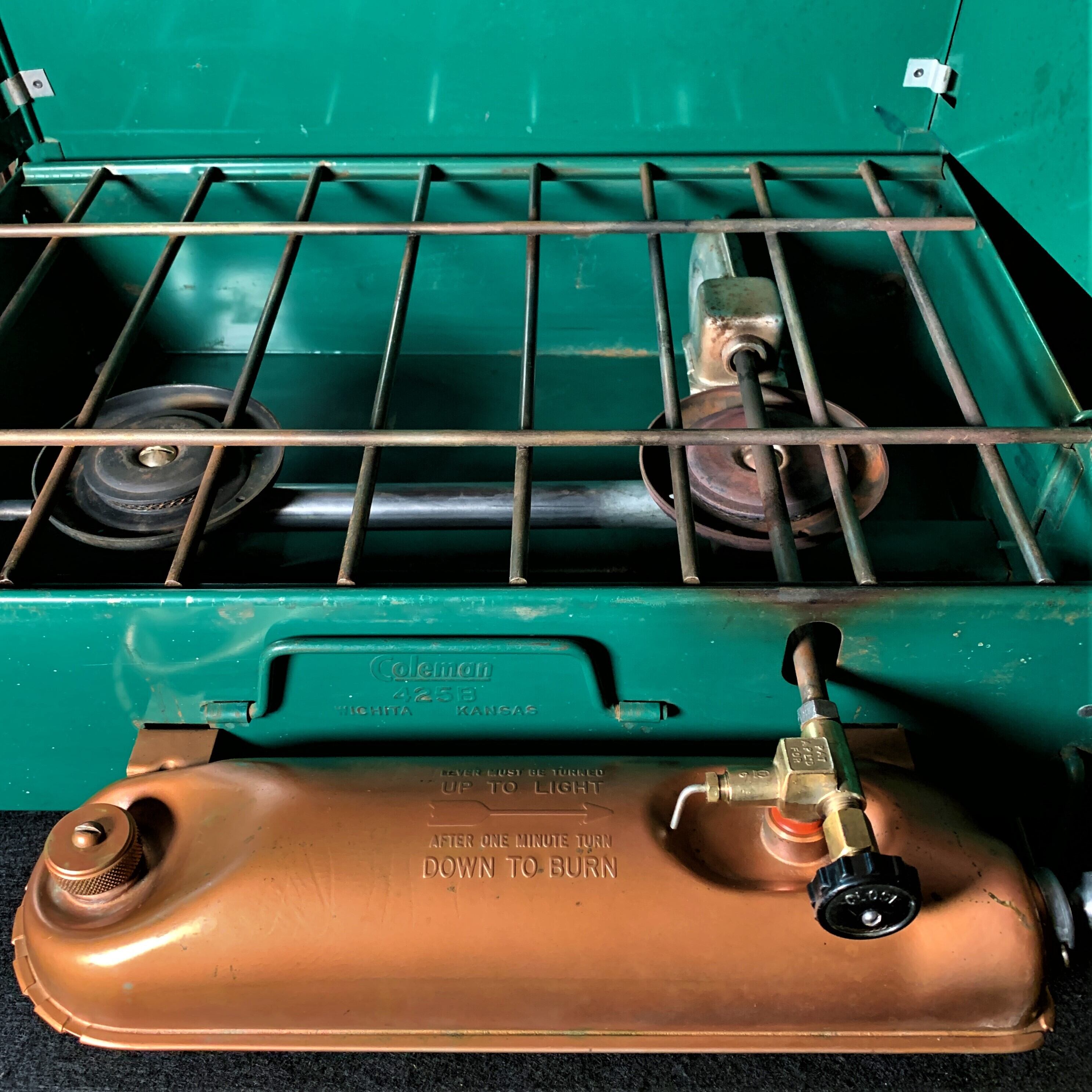 コールマン ヴィンテージ スリーバーナー 426B ゴールドタンク