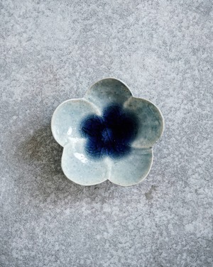 藍釉花形豆鉢 / 雪ノ浦裕一