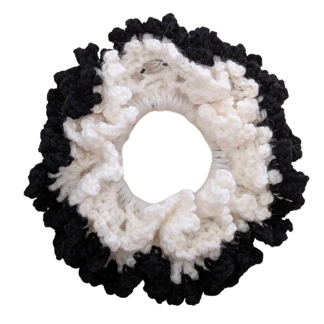 LARVA Specimen No.002 | ROSA LIMEN scrunchies「Oyster」
