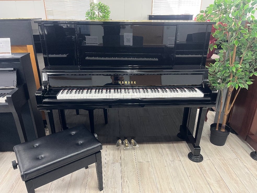 ★74053【アップライトピアノ】YAMAHA UX30A