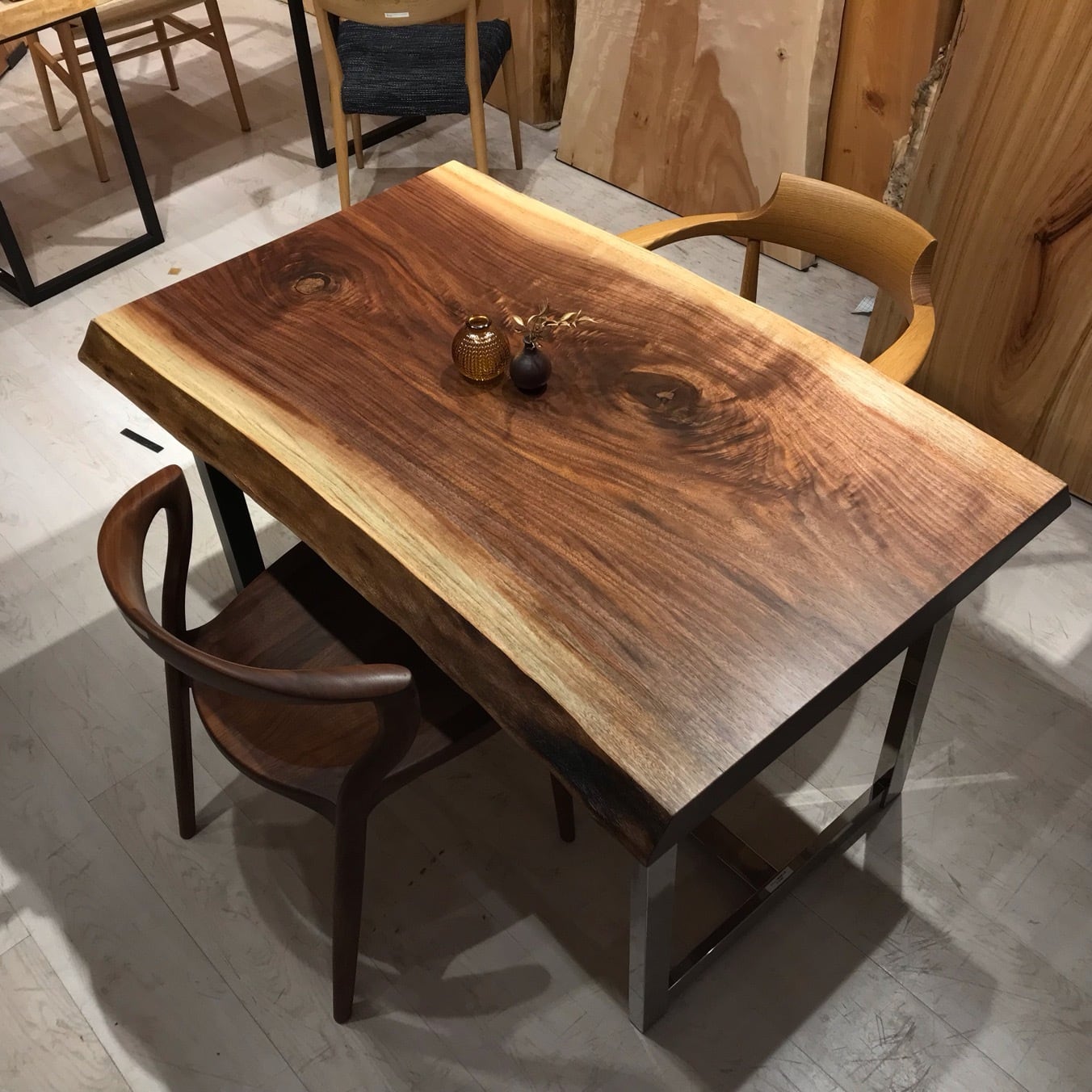 ウォールナット 一枚板 | 千年家具 - 一枚板 テーブル専門店