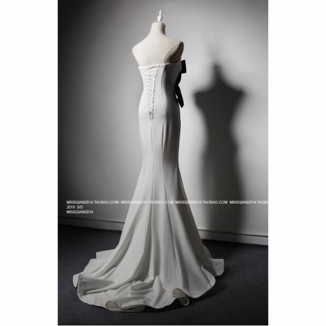 美品！ パーティードレス ホワイト オフショル トレーン 編み上げ  