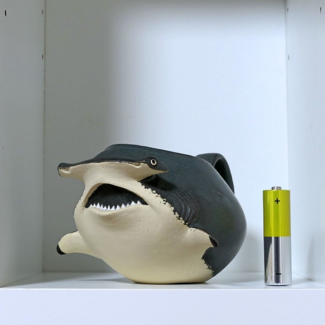 ホホジロザメ形酒器 | セラミミックonlinestore