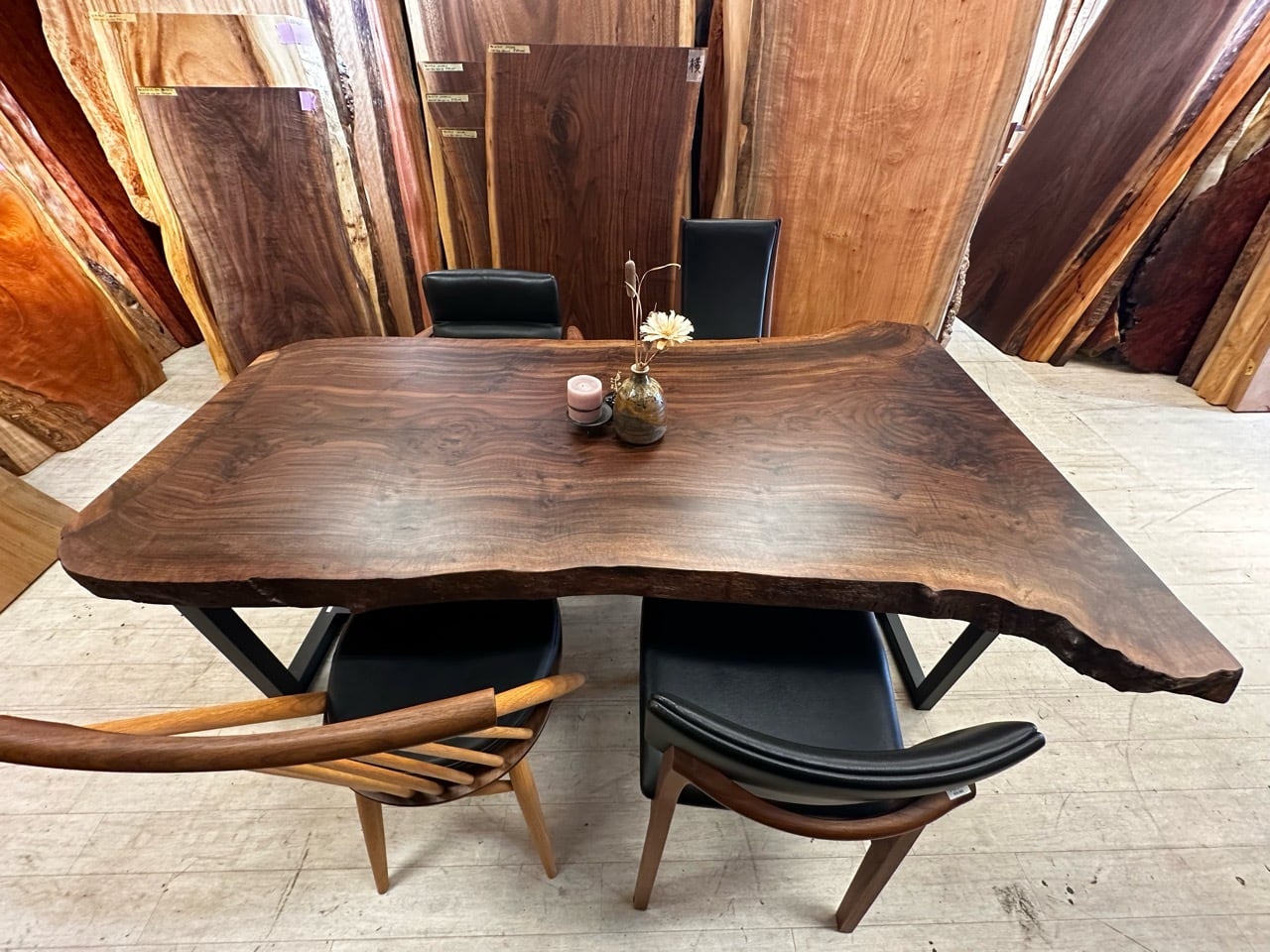 クラロウォールナット_1800×1060-780-610×60_浅草本店_テーブル