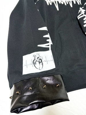 UNFINISHED心電図パーカー25108