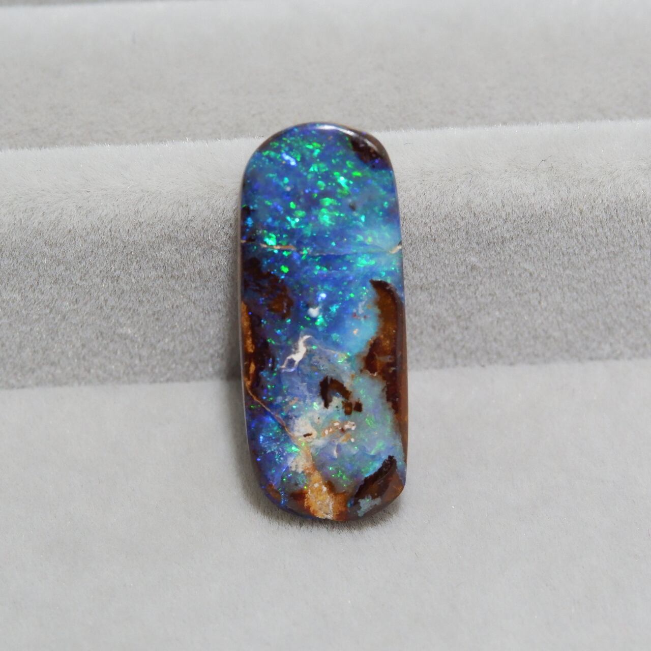 ボルダーオパール | 洋灯舎