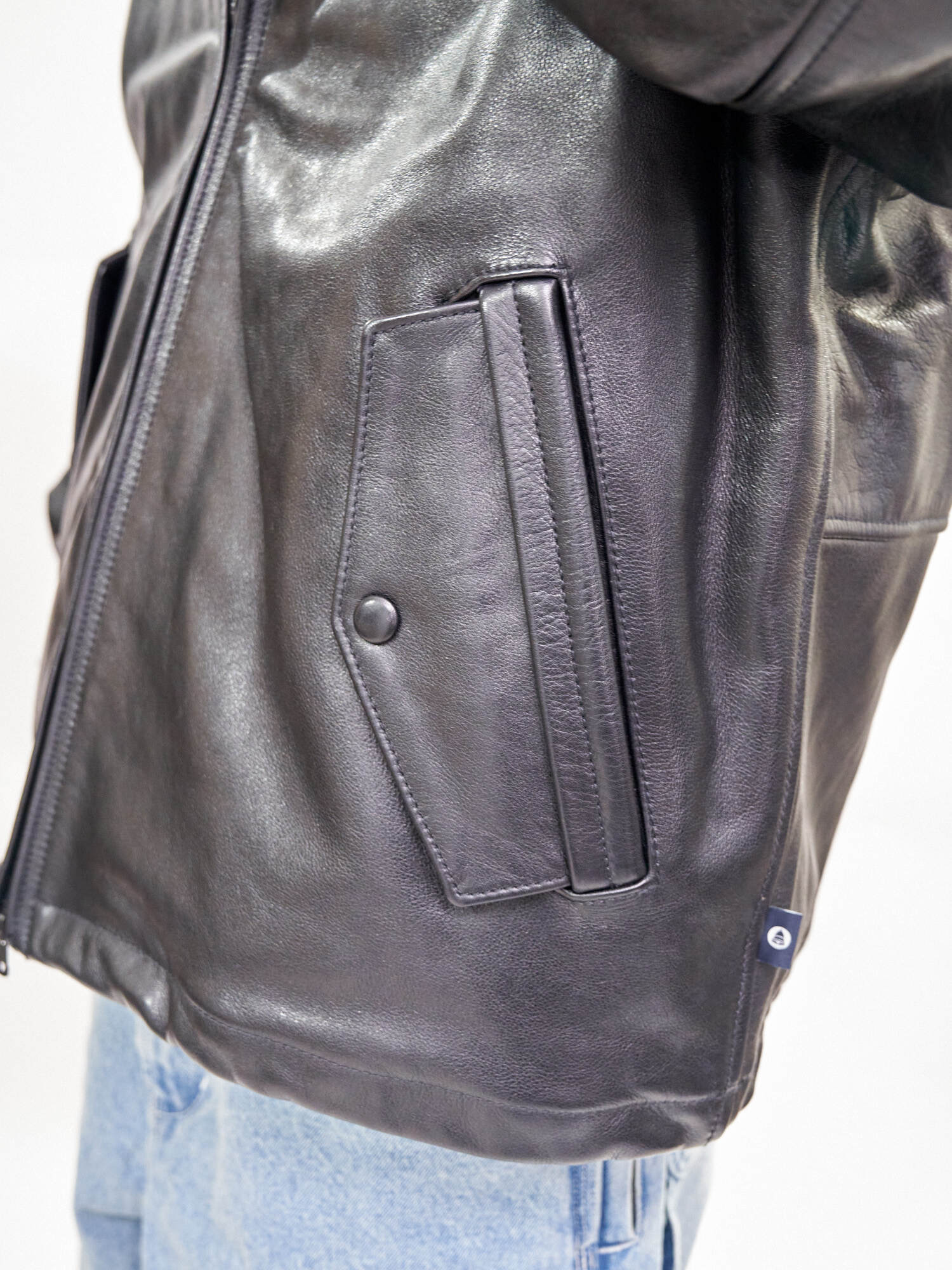 BELLCUTA V4 | BELL STAMP WEAR