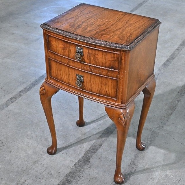 クイーンアン様式 サイドチェスト マホガニー材 猫足 カブリオールレッグ 引き出し 収納 コンソール ナイト エンド クラシカル 電話台 花