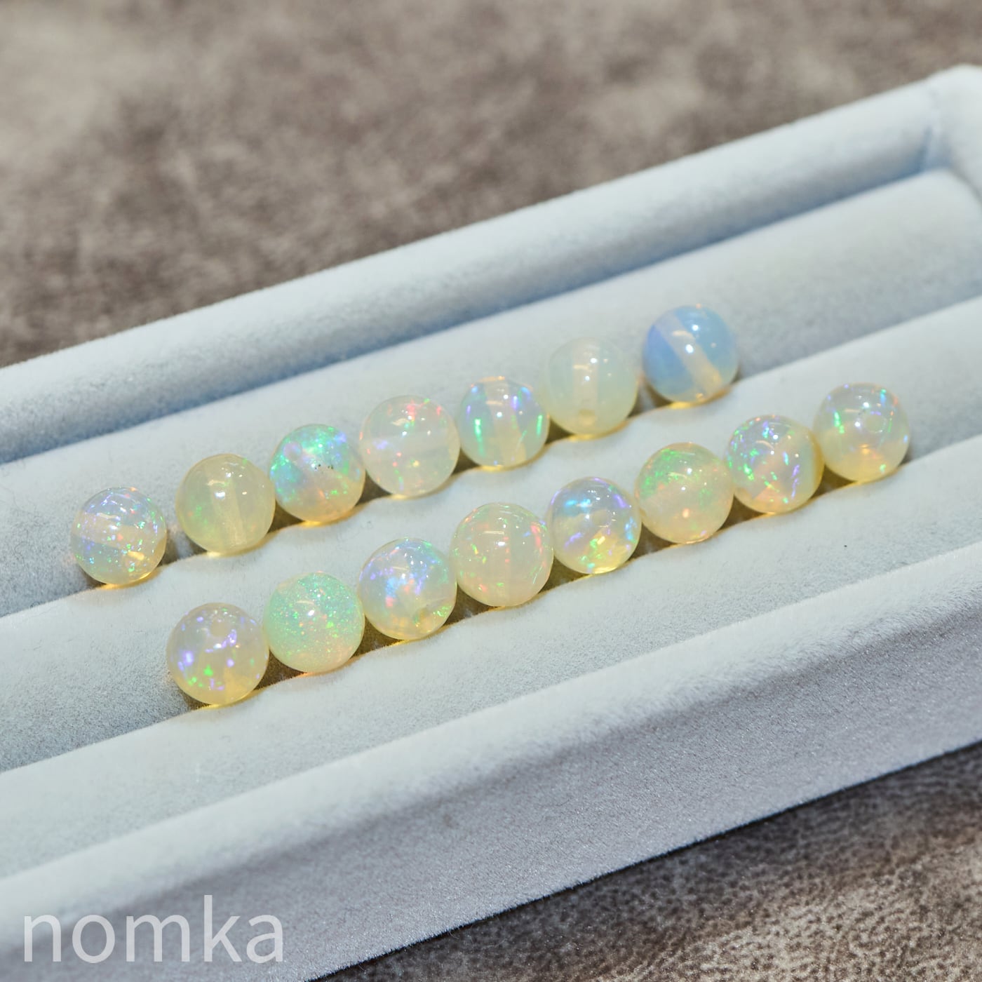 揺らめく虹の魔法】エチオピア産 プレシャスオパール (高品質/7.5mm玉
