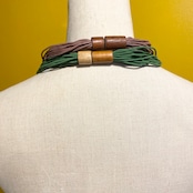 【 DaTribu ダ・トリブ 】ブラジル・アマゾン 天然ゴムネックレス Colar ponteia <M> ベージュ