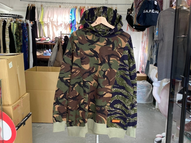 ALWAYS OUT OF STOCK SWITCHED CAMO PULLOVER LARGE 61063