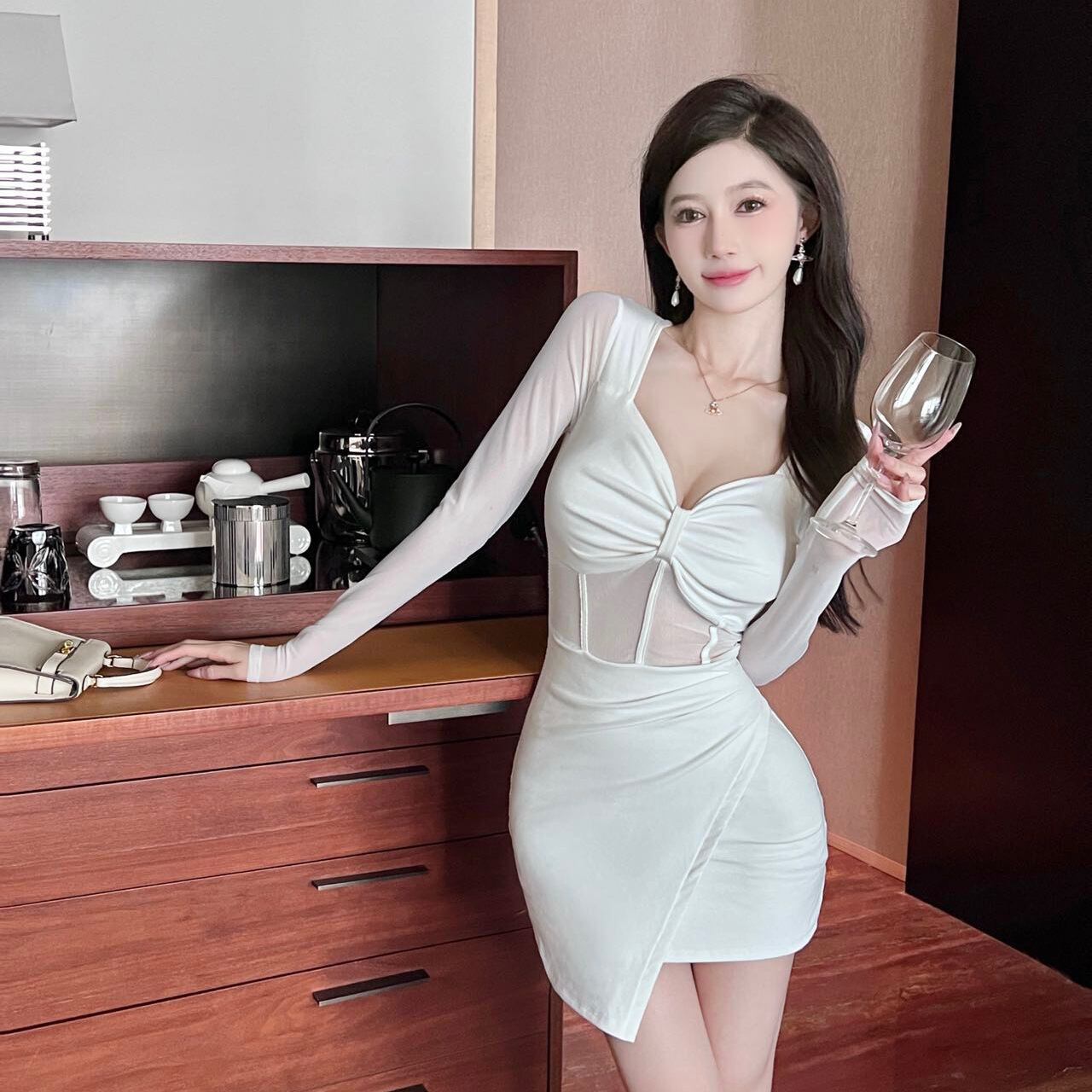 ミニドレス 秋 セクシー 着瘦せ 谷間魅せ 指名 非対称 キャバドレス XH2-DD5315