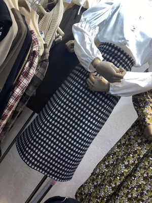 ミモレ丈チェックスカート