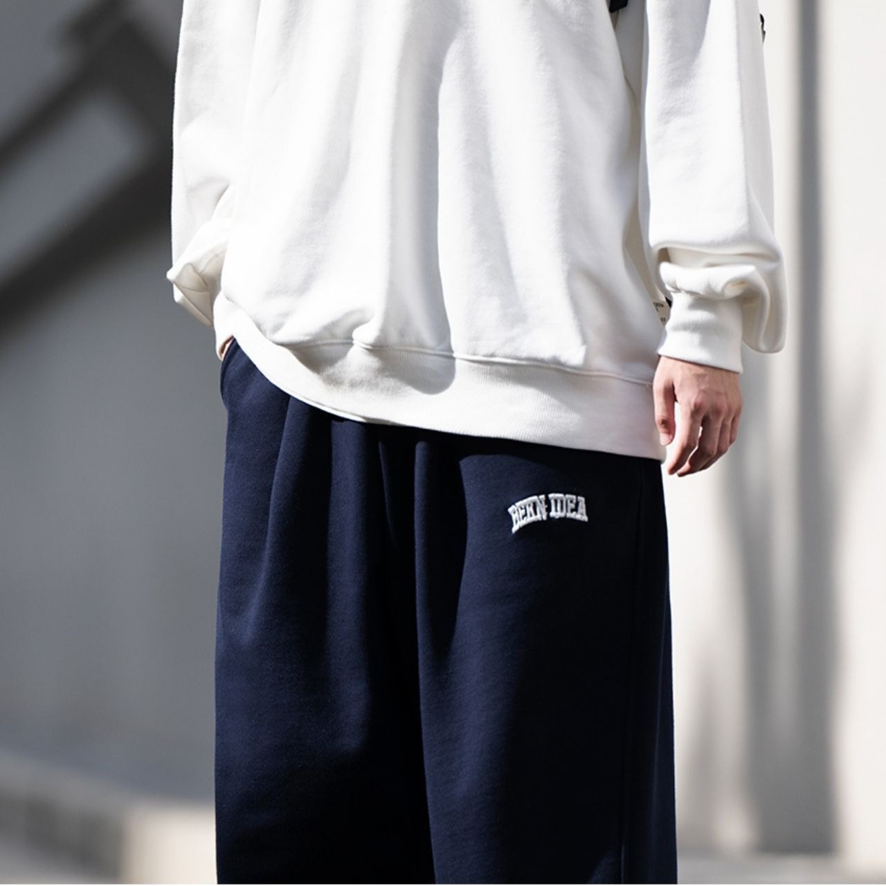 カレッジロゴスウェットパンツ　1020