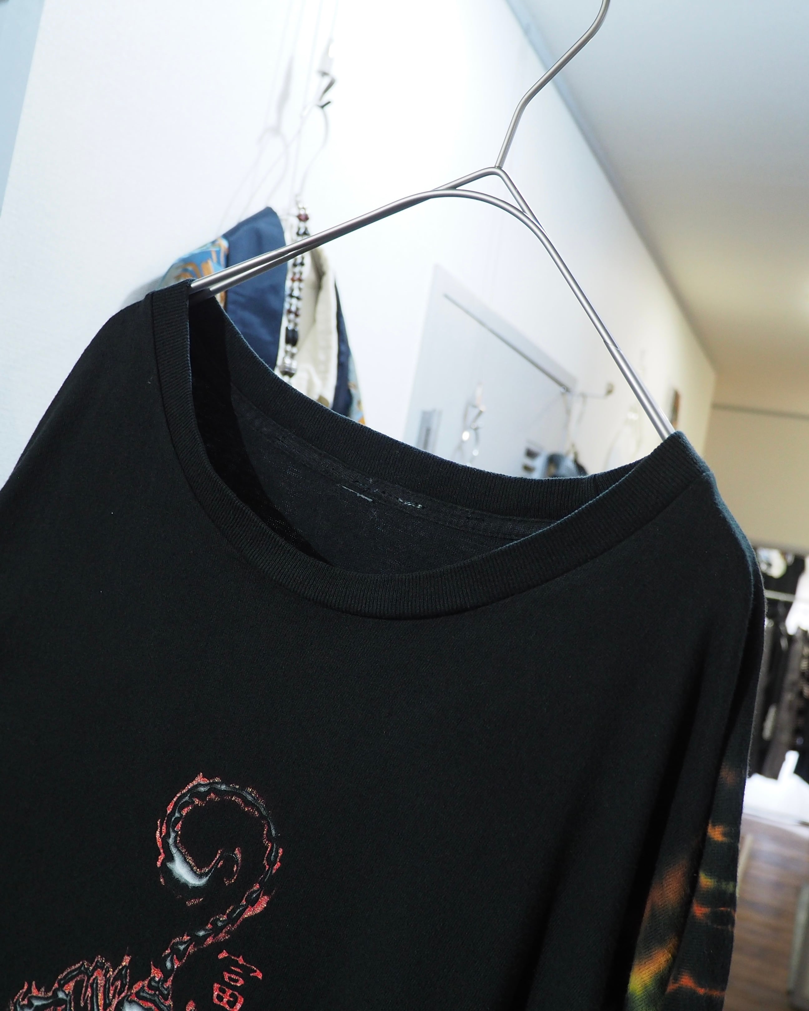 ” 毒蠍 ” Graphic printed × Fire Tie-Dye Over silhouette Special Tee