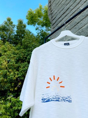 HEAVY WEIGHT SLUB FABRIC WHITE T-SHIRT  " sol "