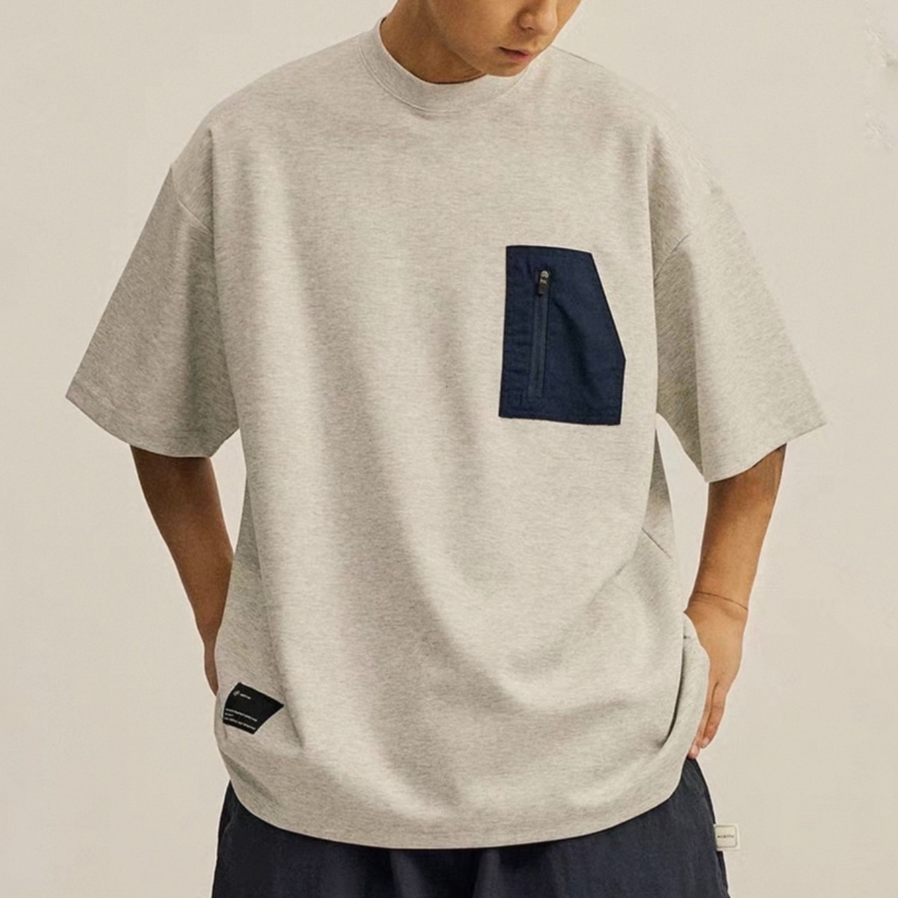 Zip pocket crew neck t-shirt 0732 - 1