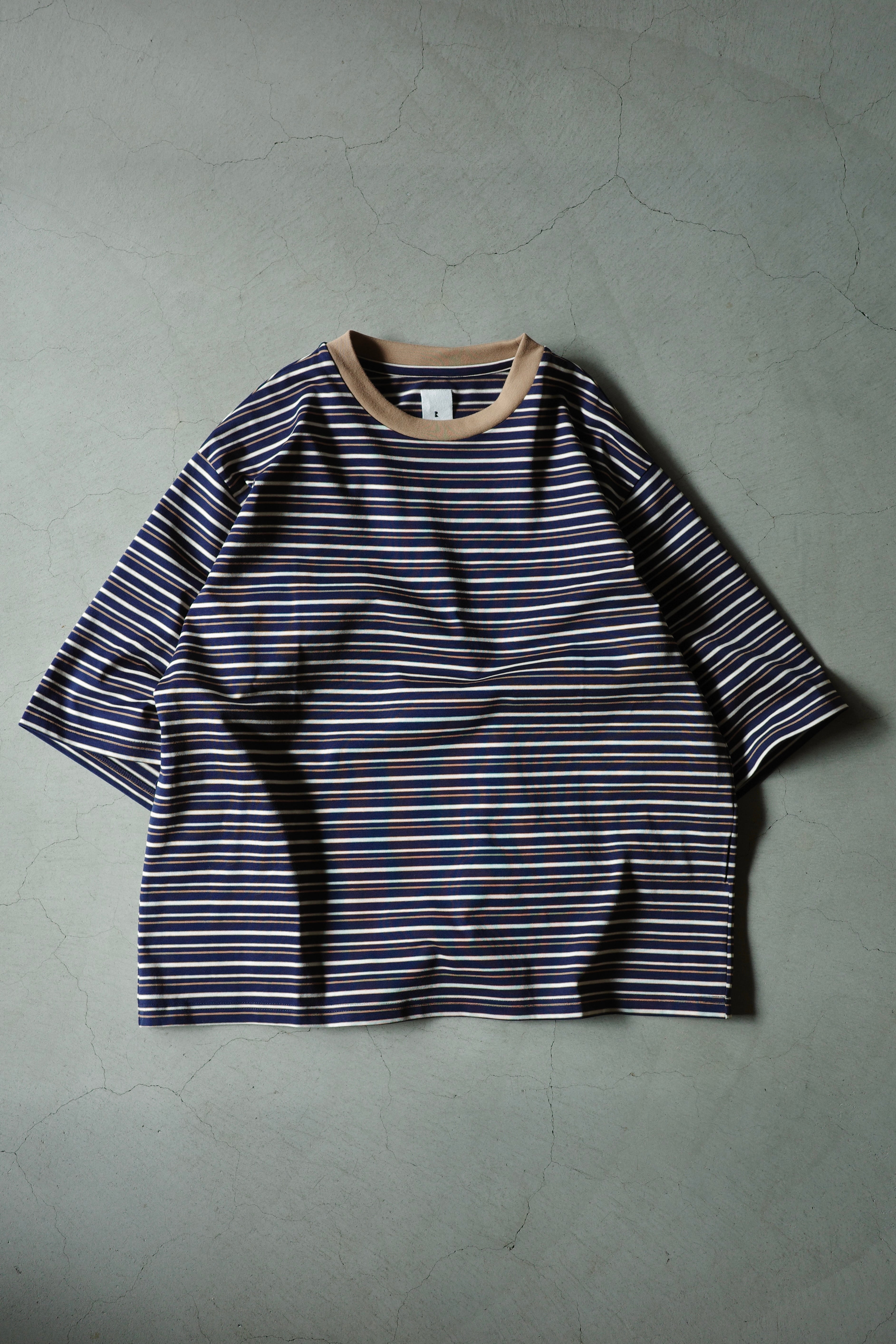 RL【MULTI STRIPE TEE -NAVY-】