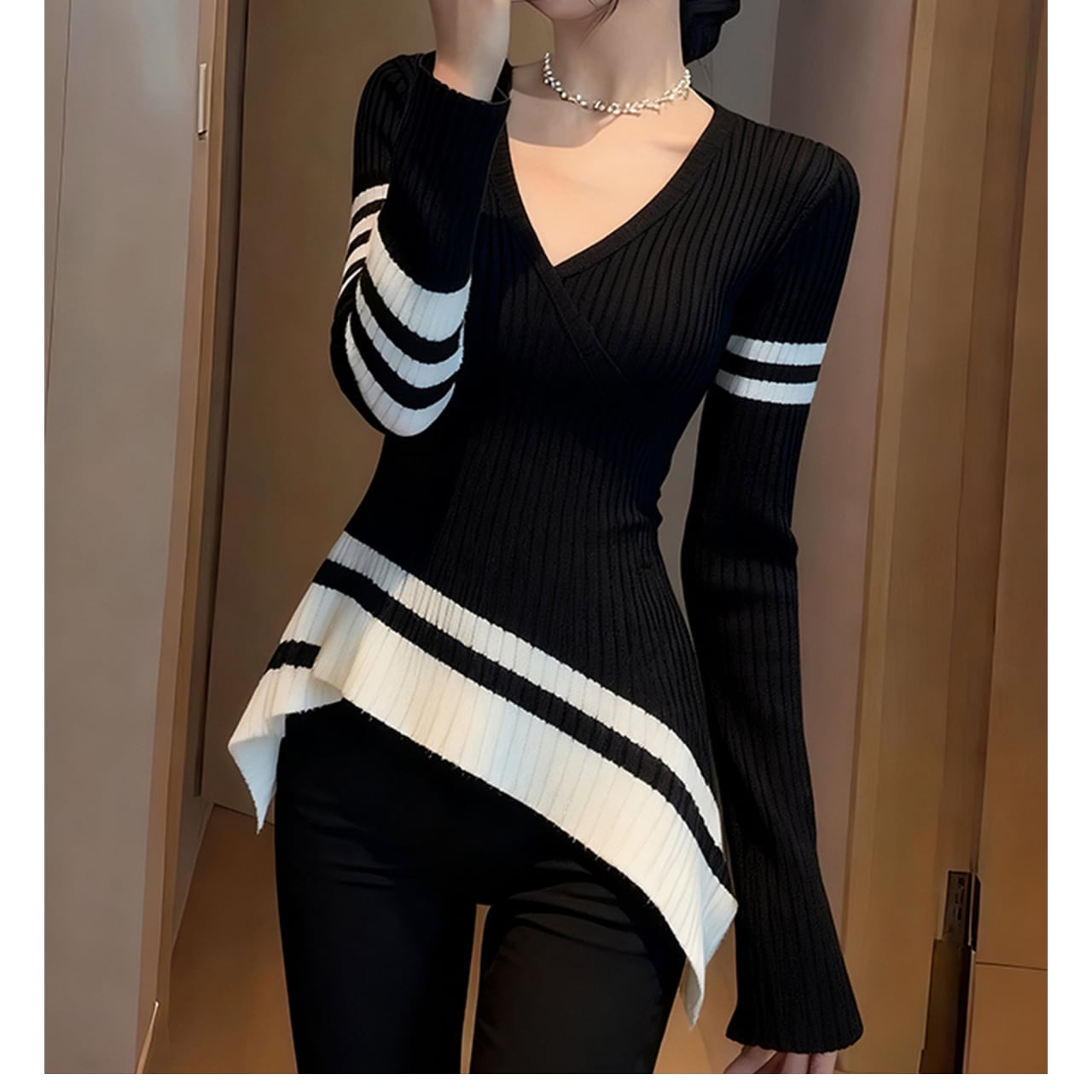 Long Sleeve Asymmetrical Knit L00611