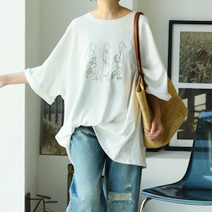 ラインイラストオーバーサイズクルーネックTシャツ A00374