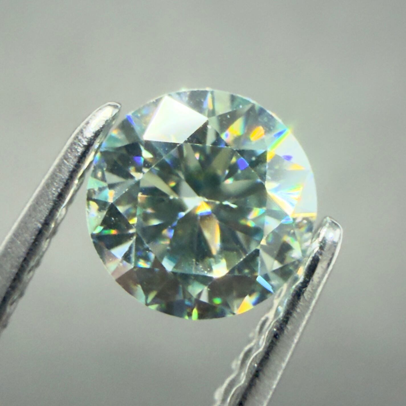 合成オレンジモアッサナイト】 ルース 0.44ct | たからいしルース