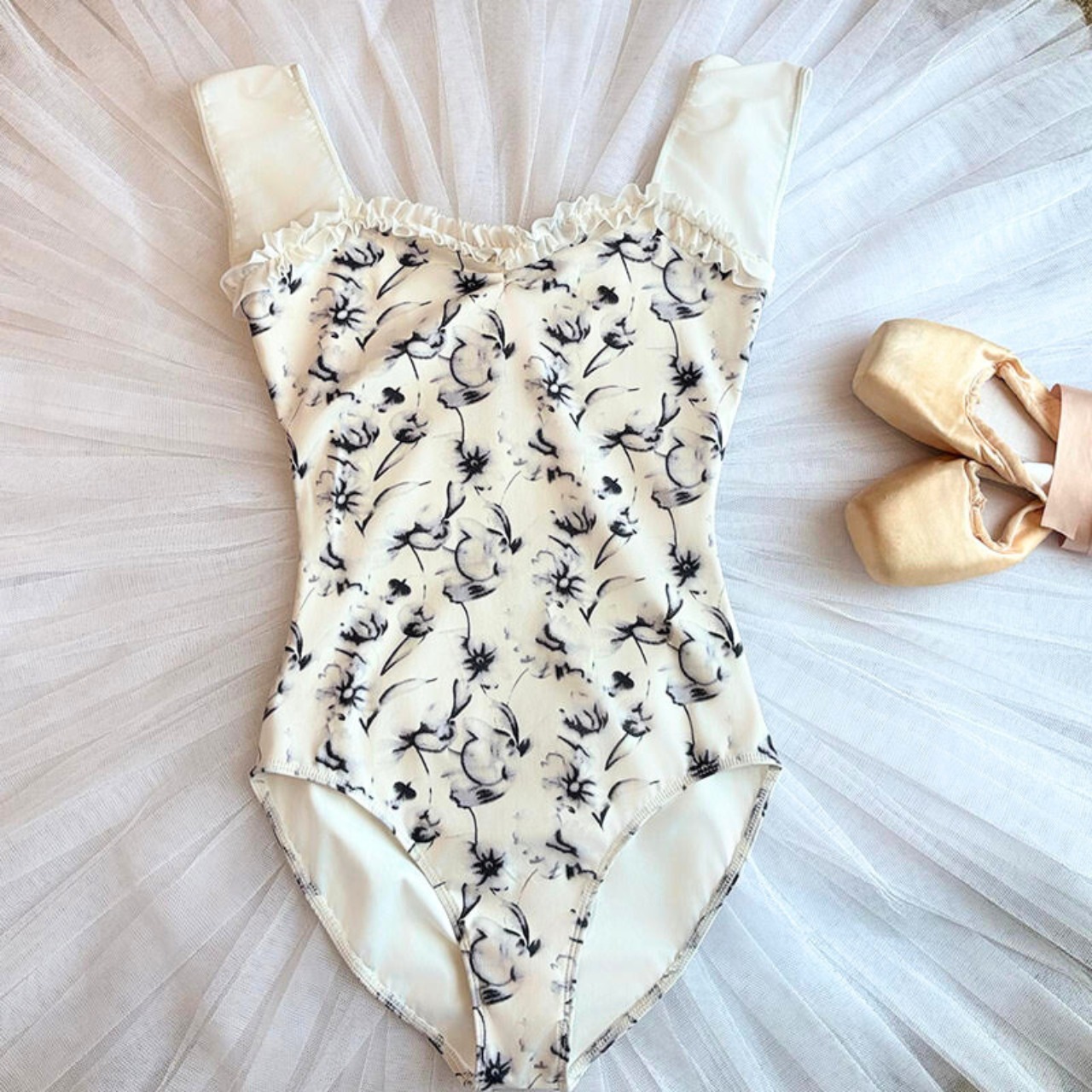 【即納】フリルトリミング アートフラワー レオタード パープル XS　L1248