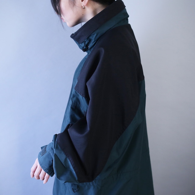 "Columbia" black × green good bi-color over silhouette mountain jacket