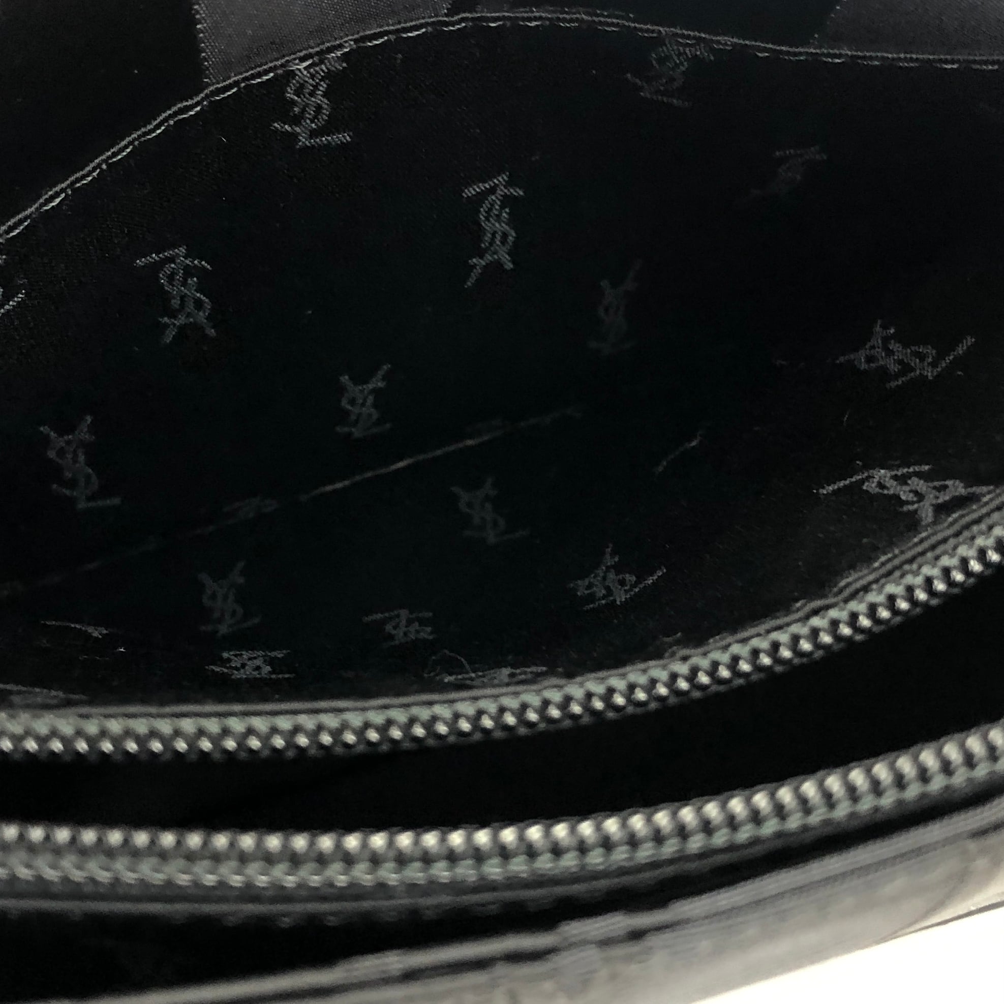 Yves Saint Laurent イヴ サンローラン YSLチャーム ストライプ