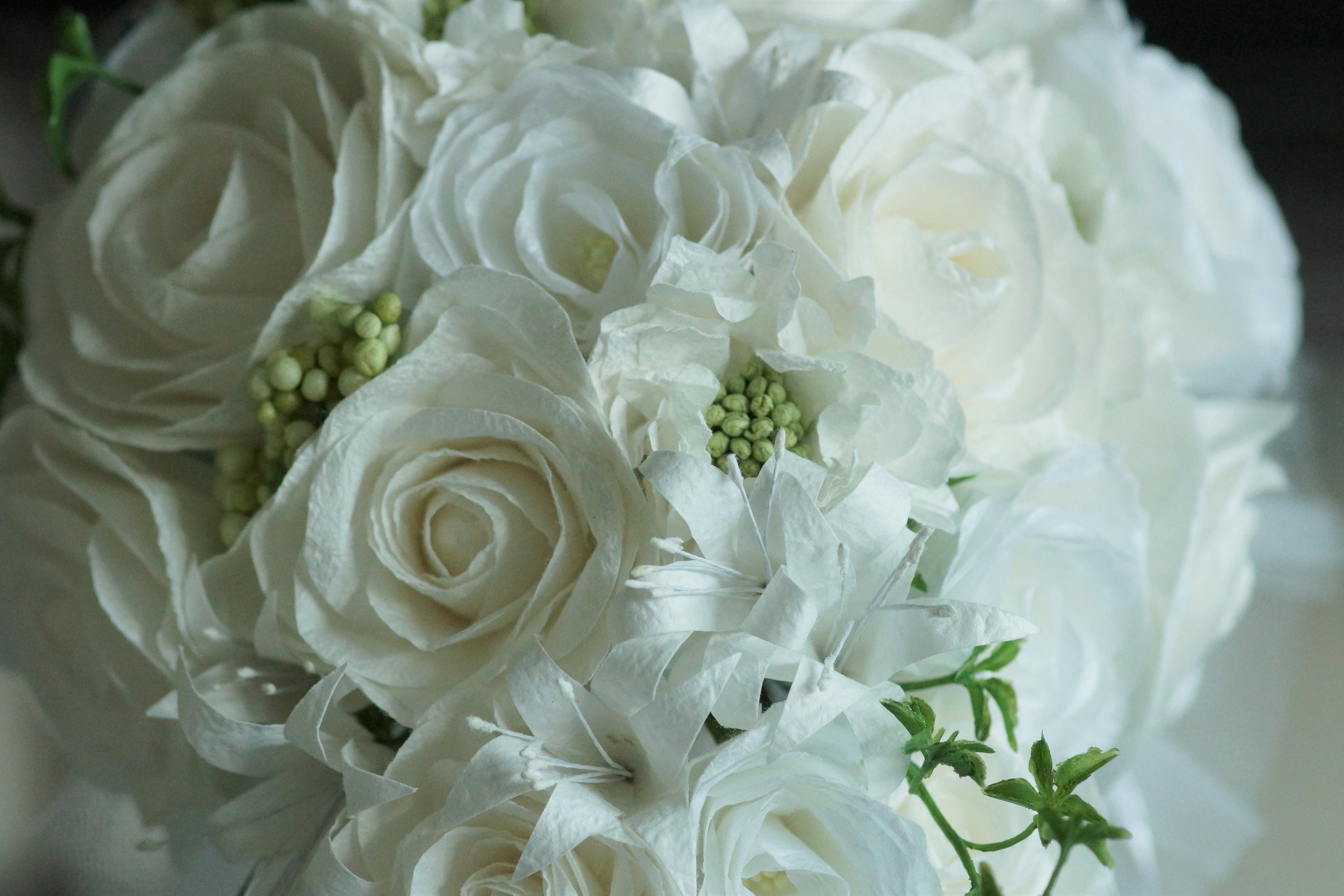 和紙の花 ウエディング ティアドロップブーケ スノーホワイト 華 魅せ ギャラリィ あいりぃ 越前和紙の花