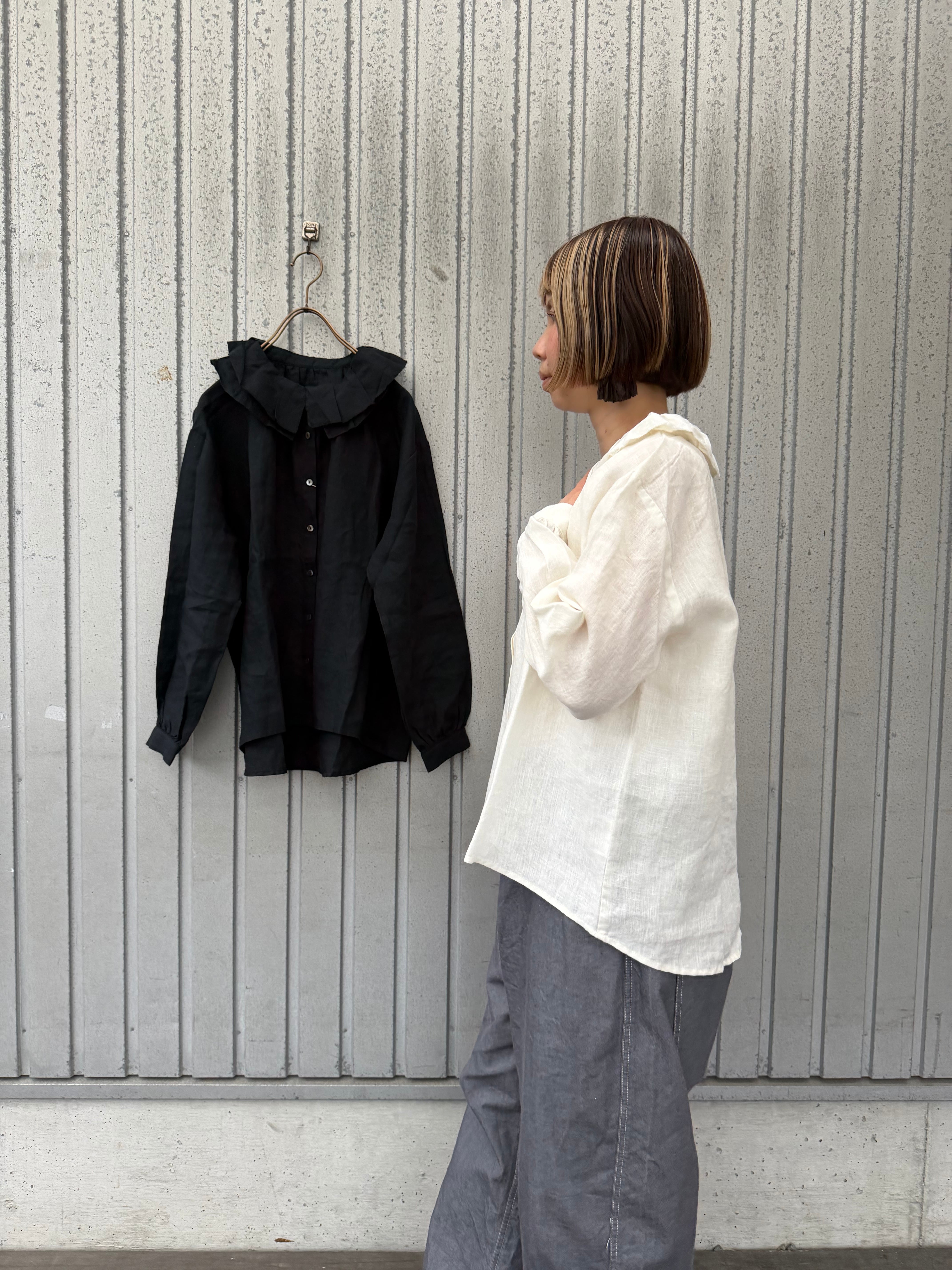 リネン2重フリル衿ブラウス/blue willow'25AW/01EWP11505 | WACKY