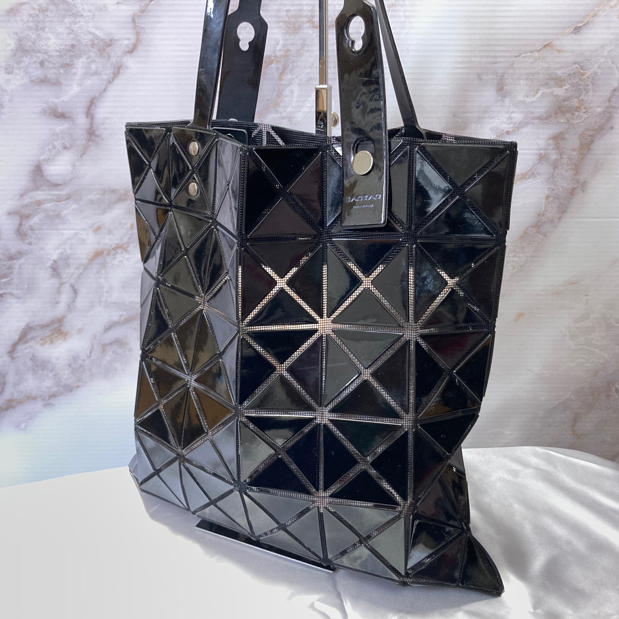 BAOBAO ISSEY MIYAKE ブラックトートバッグ | Maria [中古ブランド