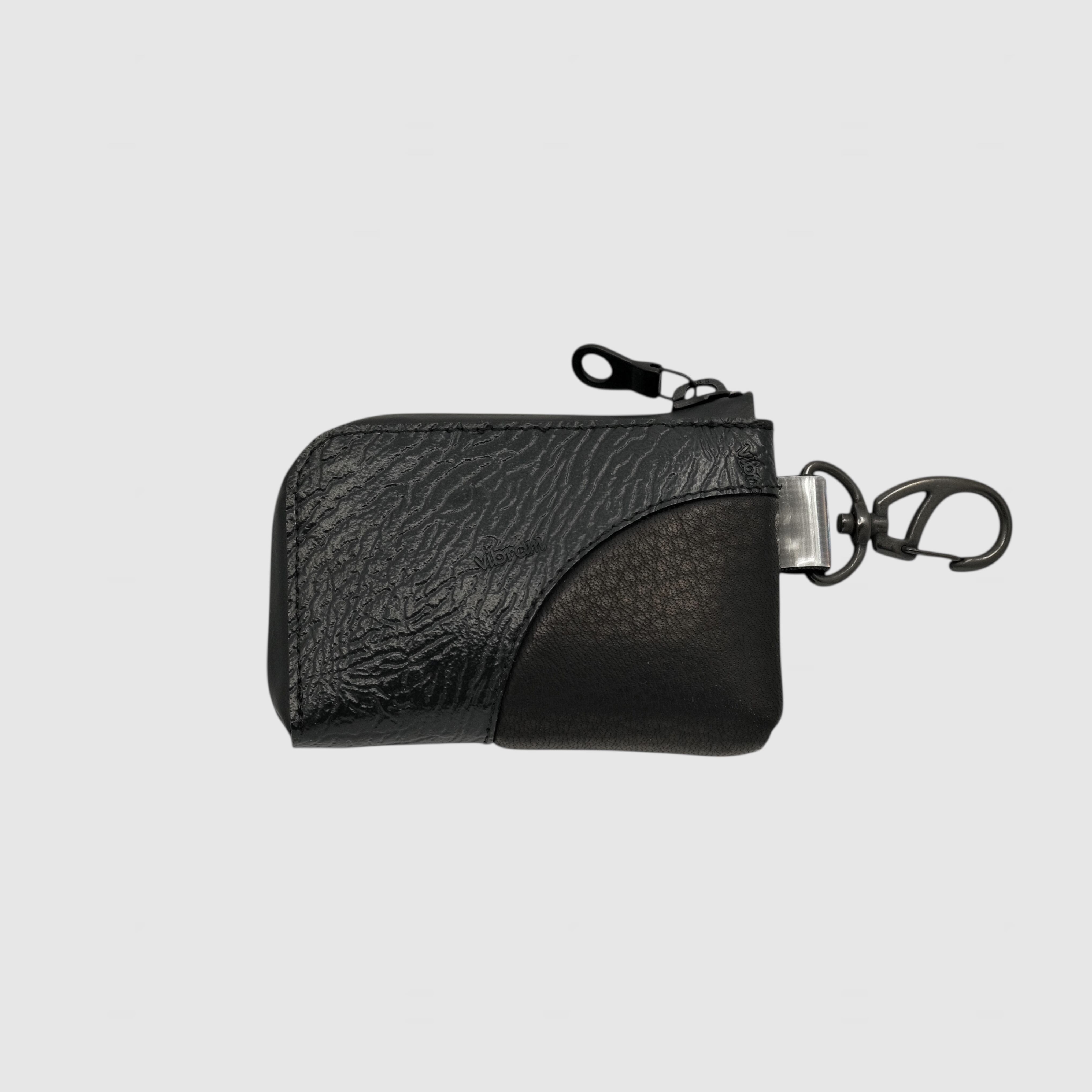 vibram card case (black×clear) with white glowing zip | THISWAY