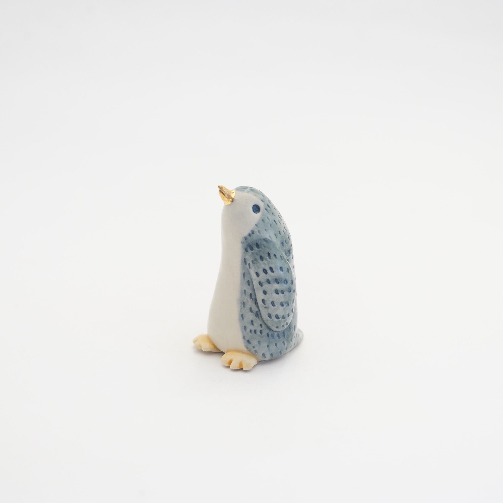 【岩佐悠子】ペンギン置物 C