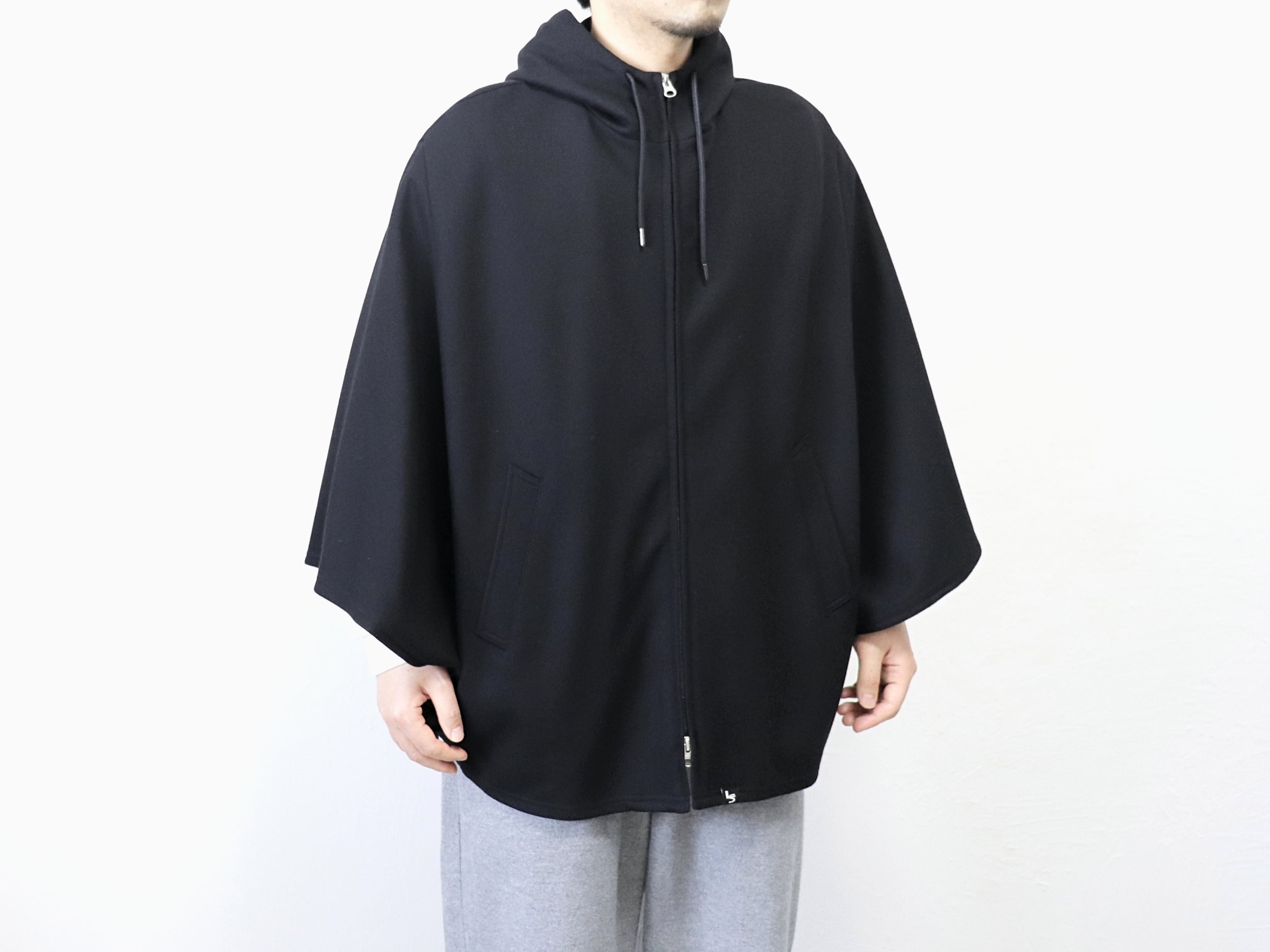 T*T様 Bless n°46 ウールポンチョ LiSS / WOOL PONCHO - BLACK リス / ウール ポンチョ | Mr. clothing store