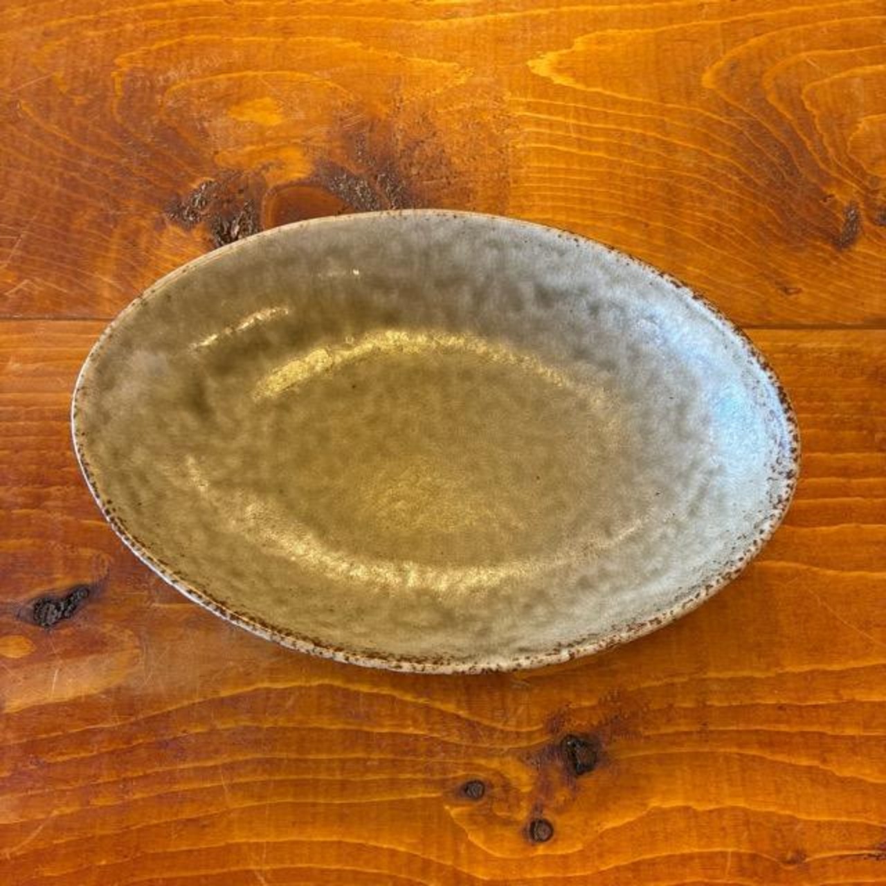 Mino ware Oval Curry Plate 24cm 2 colors: Matte White and Sage Green. Stackable. Microwave and dishwasher safe.