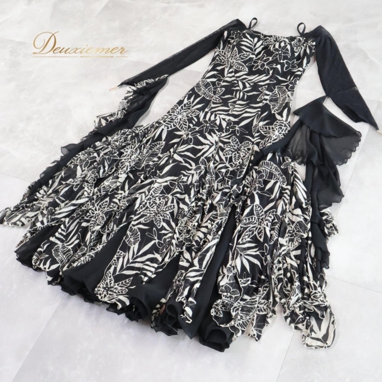 社交ダンス 衣装 スタンダードドレス ワンピース ドレス 黒 白 柄 模様 in the MOOD インザムード 日本製 ゼブラ フロート レース パーティドレス パーティ 発表会 ブラック系 ホワイト系 グレイ系 花柄 パーティー 長袖 フレア シンプル 上品 エレガント レディース フォーマル ダンス 発表会用 おしゃれ ステージ衣装