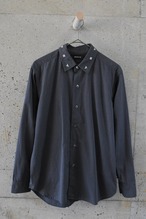 Shirt with embroidered collar