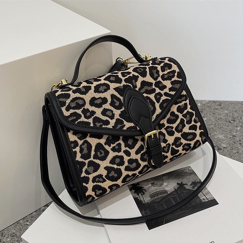 レオパードプリント柄ワンショルダーオータムウィンター 秋物 冬物 スクウェア メッセンジャーバッグ Tiancai_Wing_Bag91616615987