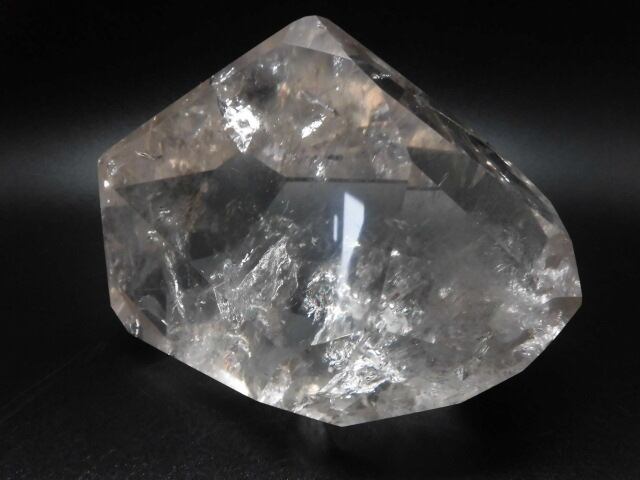 ずっしり約1.6kg 【送料無料】【高品質】ブラジル産多面カット水晶