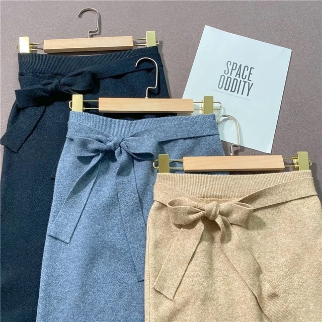 ニットスカート  秋冬 タイト キレイ サイドスリット