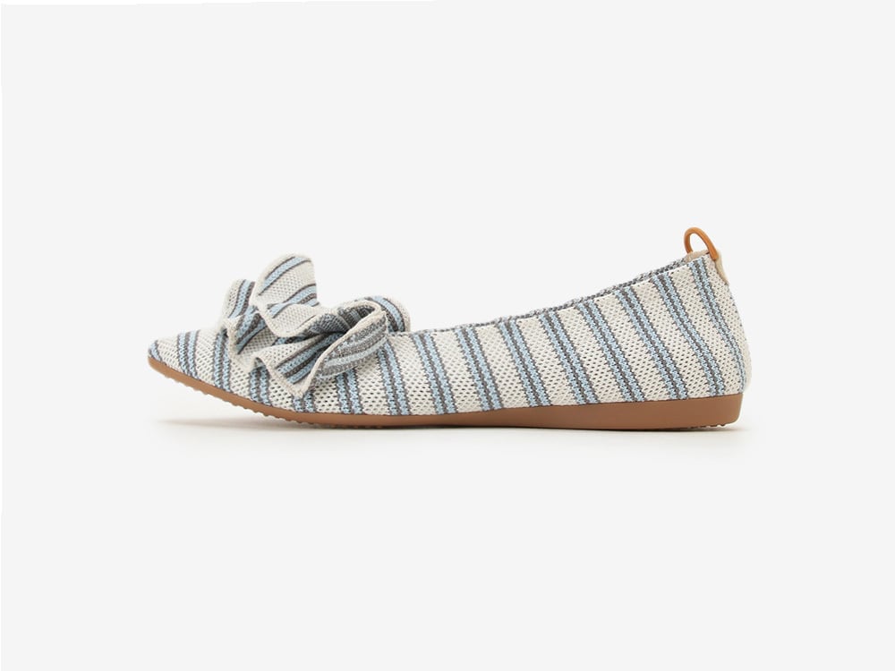 pointed-NEW FRIN / WHITE & LIGHT BLUE | Offen