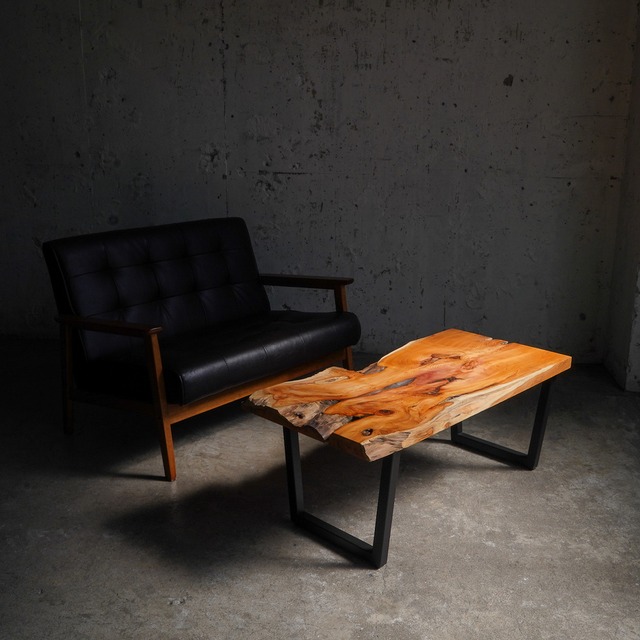 一位の一枚板 ローテーブル