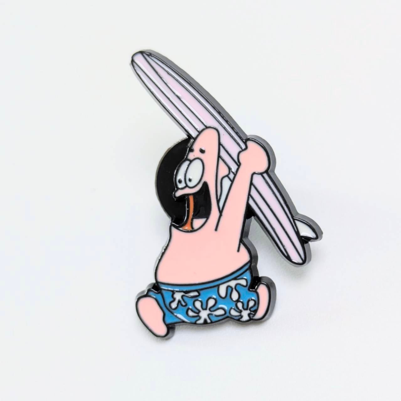 送料無料！ ★ピンズ PINS★ピンバッジ 【 SpongeBob SquarePants（ スポンジボブ ）】パトリックサーフィン 〚アメリカン雑貨 アメトイ〛