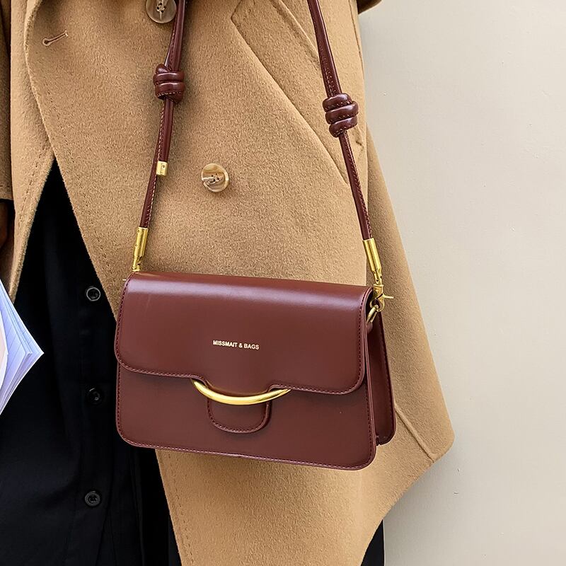 スタンダードレッドオータムウィンター レトロ 秋物 冬物 メッセンジャーバッグ Tiancai_Wing_Bag38681085700