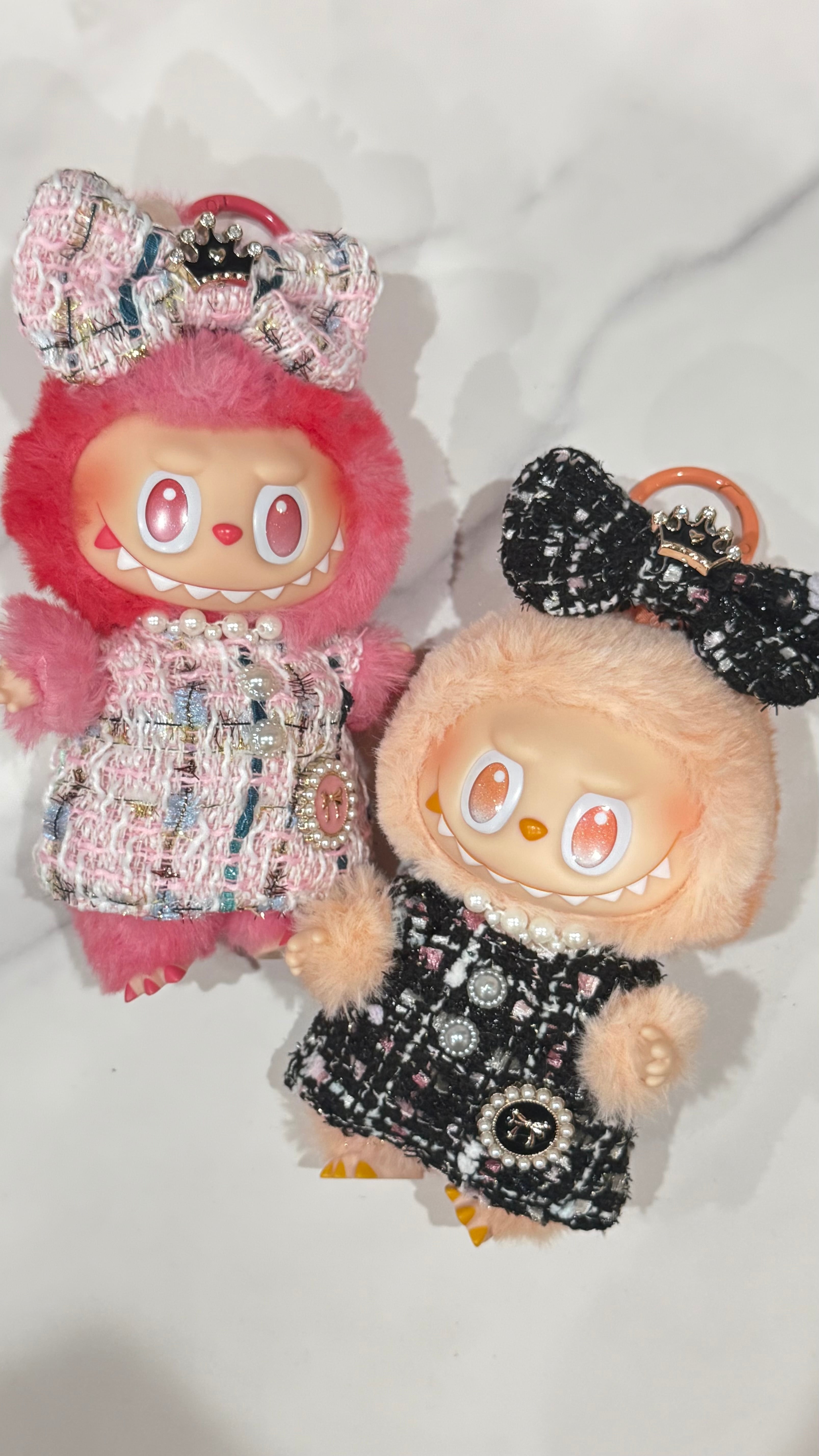 ラブブ座ってるやつ】LABUBU Have a Seat ラブブ ぬいぐるみ DADA ピンク