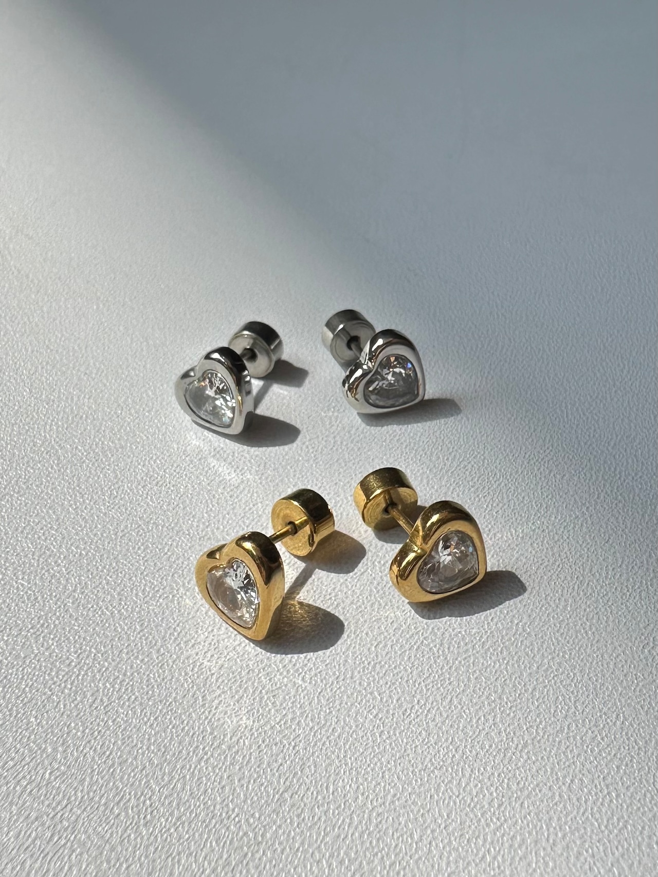 SS ハートストーンピアス