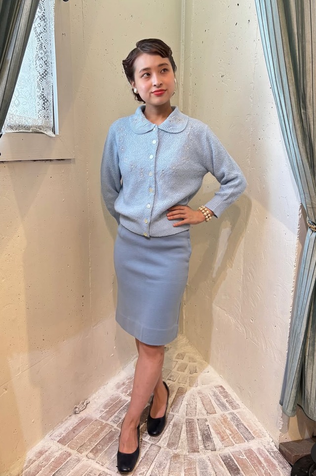 50's pale blue flower embroidery rhinestone chenille knit cardigan