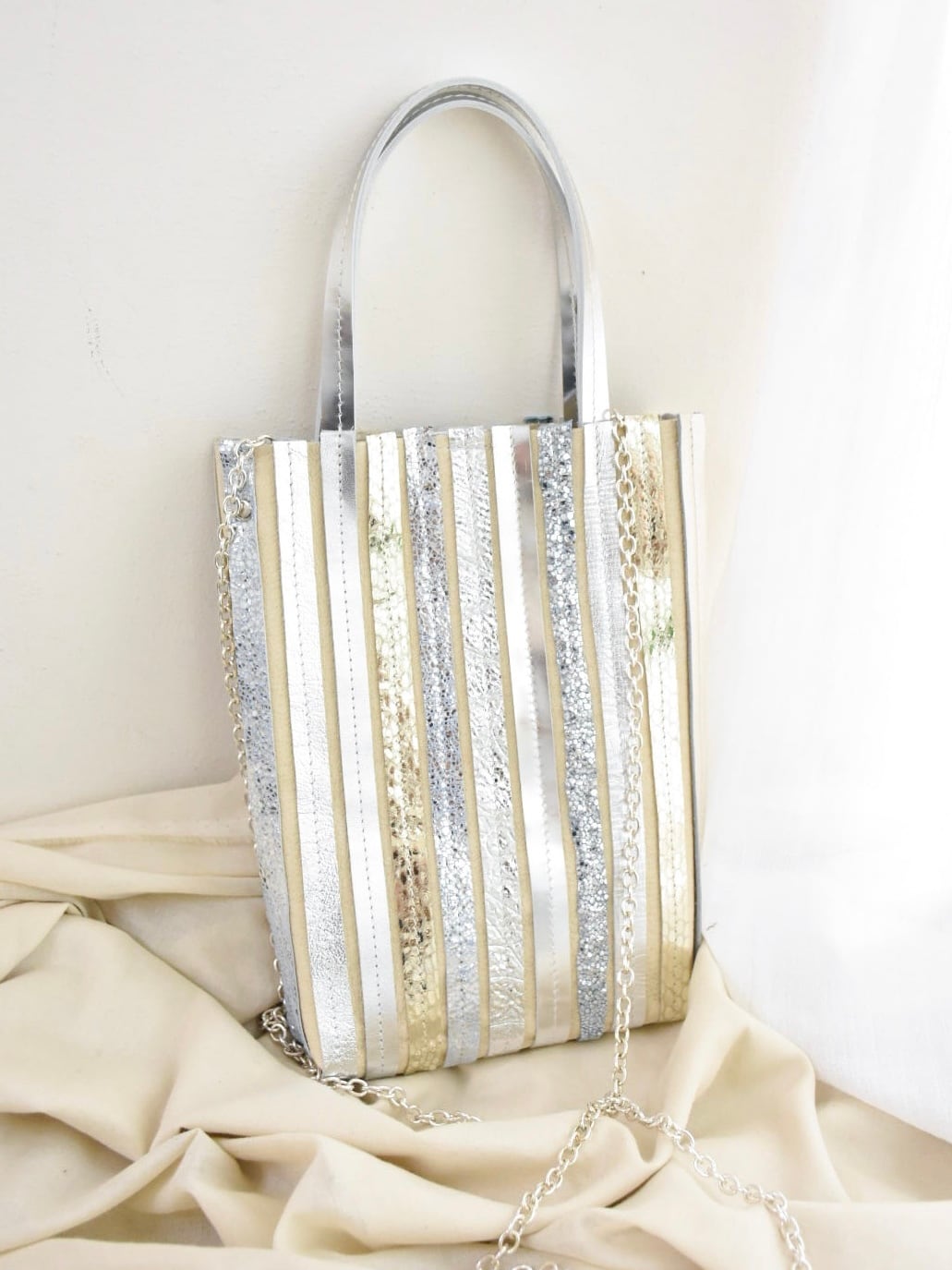 stripe mini tote shoulder （ silver ）– みなも – | mamimatsuo