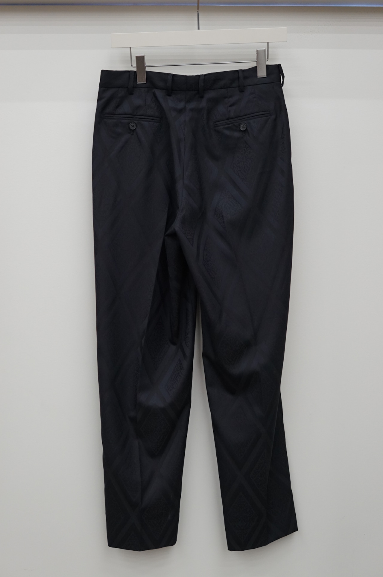 Nonnotte / Draping One-Tuck Tapered Trousers